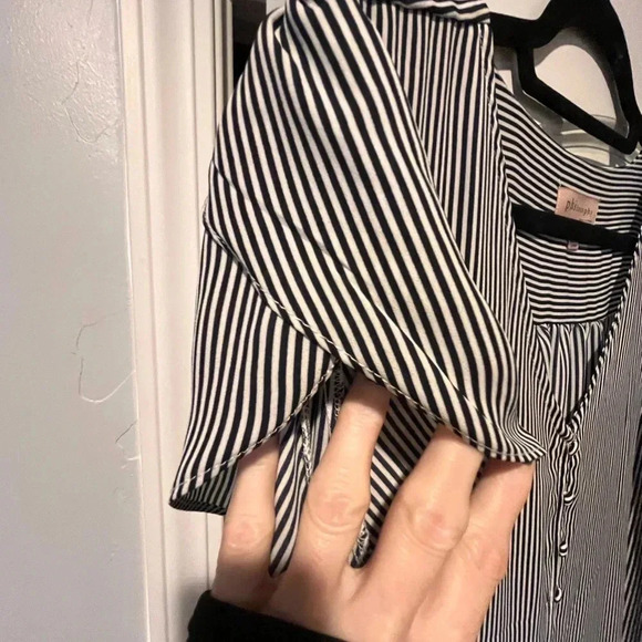 ~Philosophy~ Blouse - XL - Picture 2 of 9